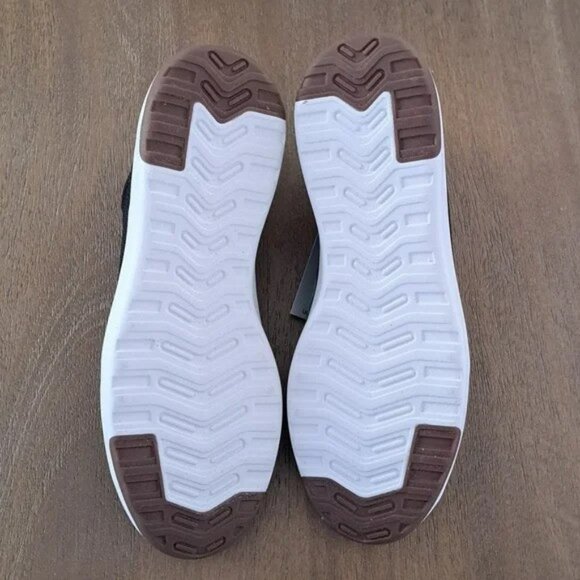 Perry Ellis Tread Sneaker - Color: Black - Size: 8.5 - Picture 8 of 9